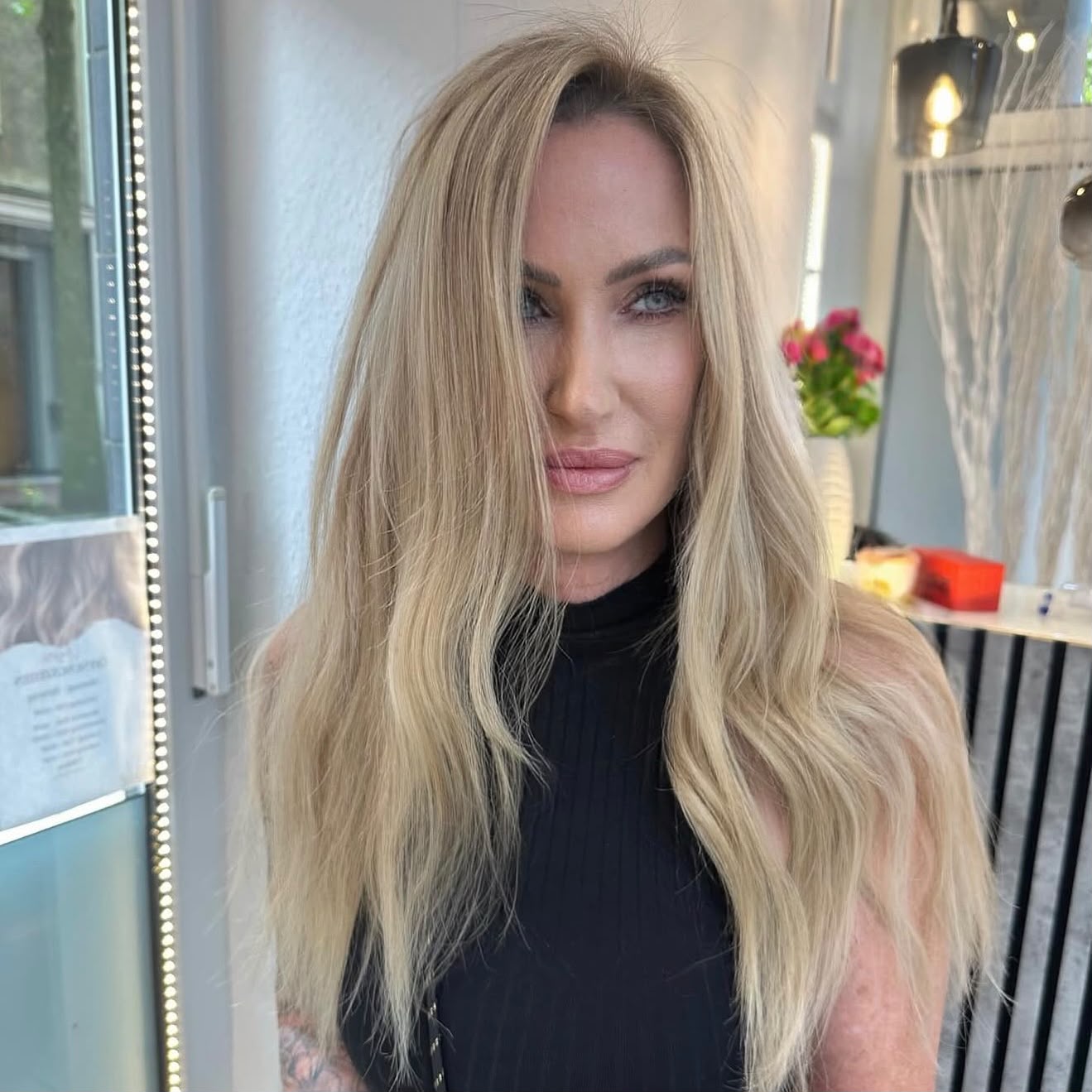 Blondes Haar mit warmen Tönen